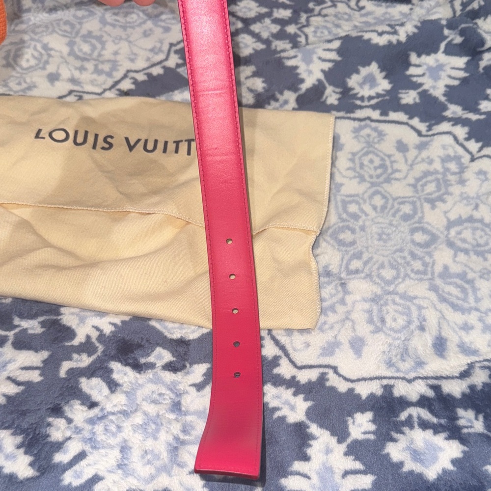 Louis Vuitton Murakami Women's or Men’s Belt. 80/32 in like new condition! - Picture 5 of 6